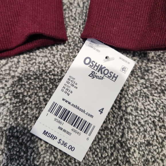 OshKosh velour set. Size 4. - Picture 2 of 4